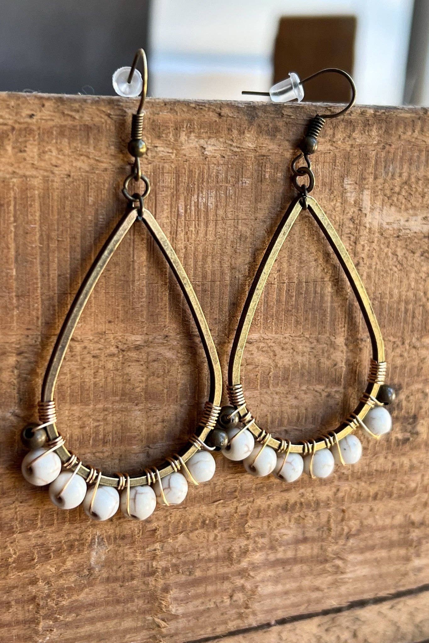Cody Earrings White