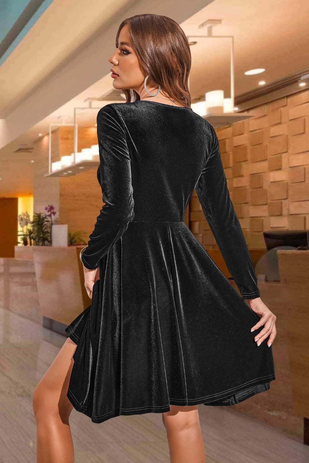 Round Neck Long Sleeve Knee Length Dress